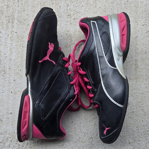 Puma‎ Black and Pink Sporty Sneakers with Mesh Design - Picture 2 of 7